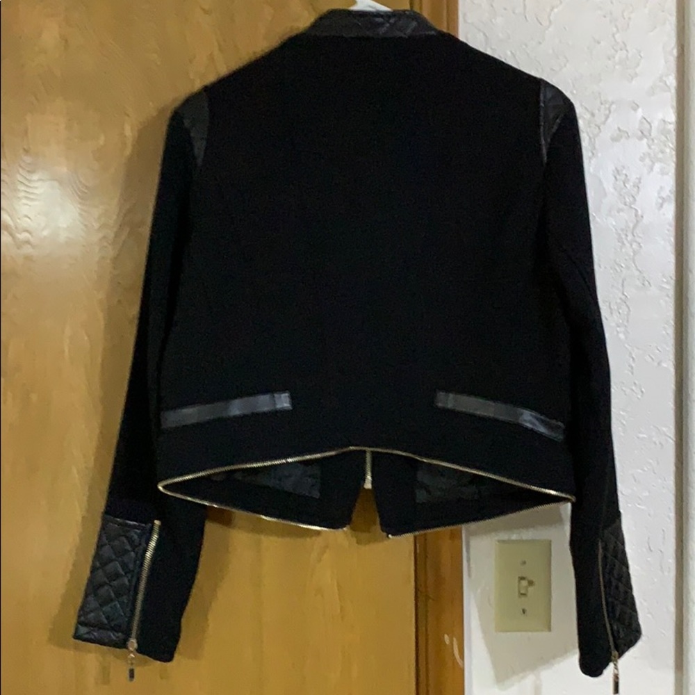 Black jacket - Picture 6 of 8
